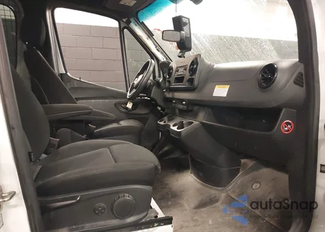 2019 Mercedes-Benz Sprinter 2500 High Roof V6 z USA, uszkodzony, nr VIN WD4PF1CD1KP154623